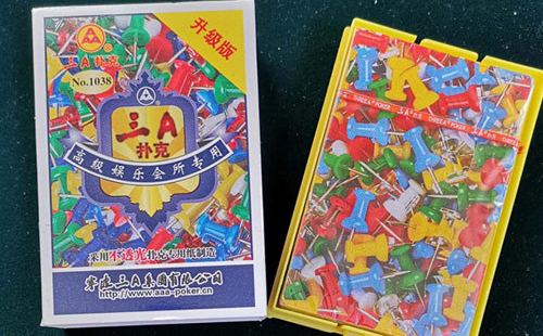 城东扑克批发采购指南与产品质量识别要点解析